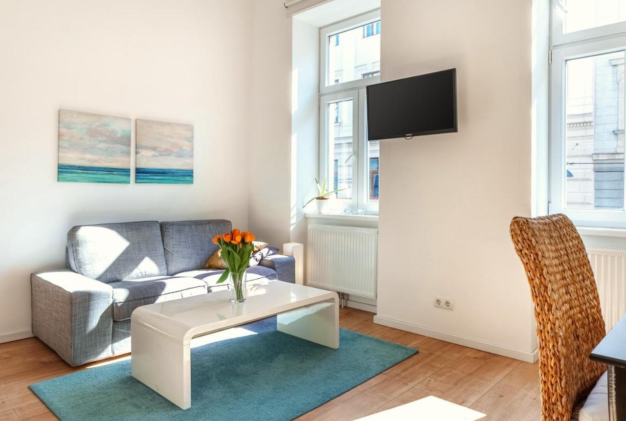 Appartement Luxurious And Bright, 5 Min To City Center